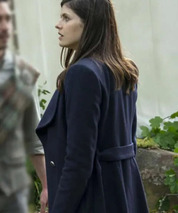 Alexandra Daddario Mayfair Witches S02 Blue Coat