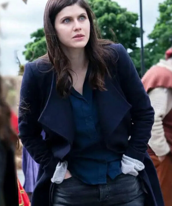 Alexandra Daddario Mayfair Witches S02 Blue Coat