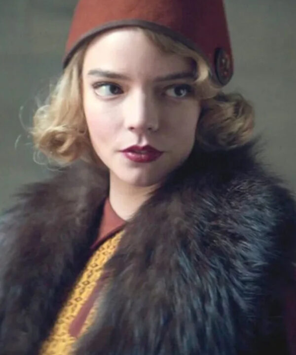 Anya Tay­lor-Joy Peaky Blind­ers S05 Fur Collar Red Coat